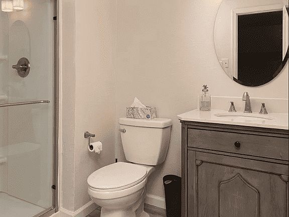 3rd image of 2263 Durand Rd #1