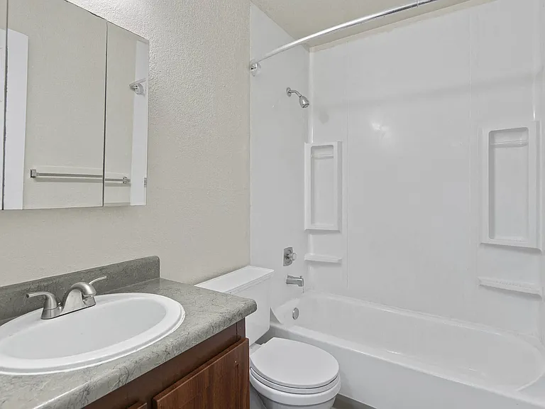 Brookstone Apartments — Photo 7