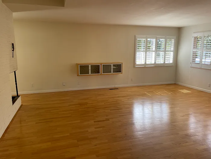 2 bed, 2.0 bath, 1385 sqft, $4,300 — Photo 2