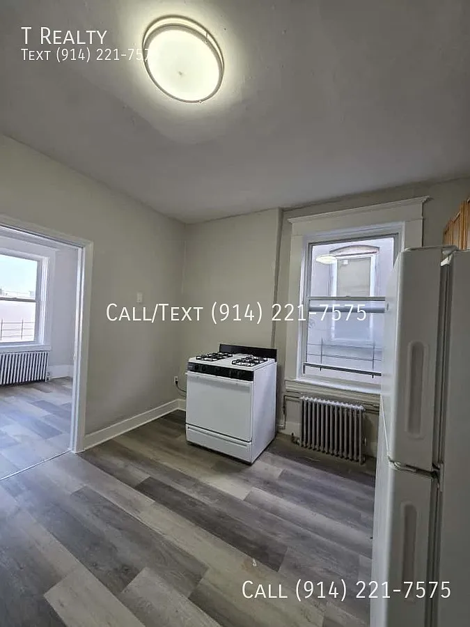 15 N Bond St Mt Vernon, NY 10550 — Photo 2