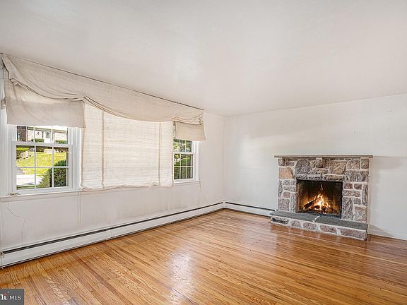 5th image of 1412 Donna Ave