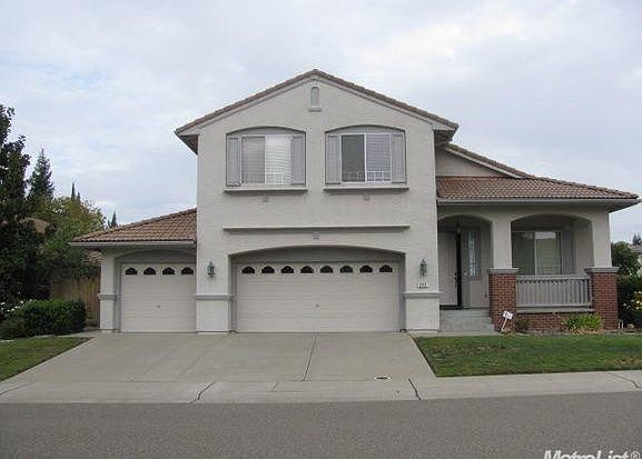 2nd image of 889 Densmore Way