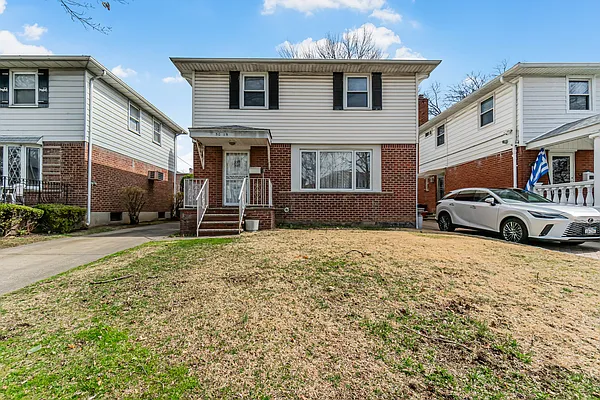 Sold by Prime Realty | media 21