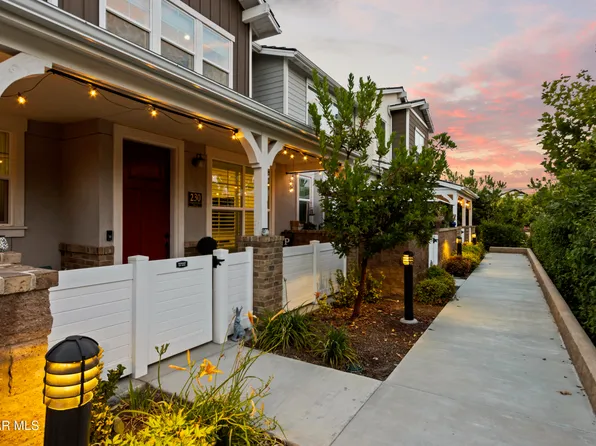 230 Farmhouse Dr #3, Simi Valley, CA 93065