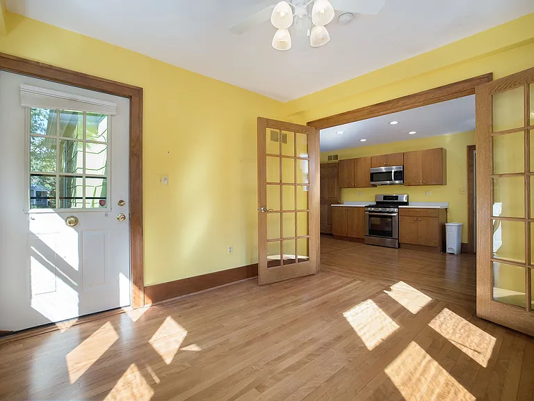 529 S Ashley St — Photo 9