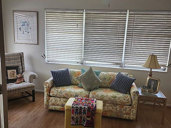 4th image of 3204 Colony Club Rd APT 6