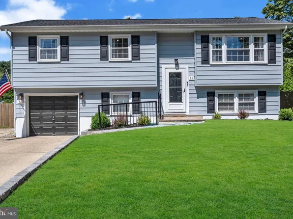 31 Dogwood Dr, Jackson, NJ 08527