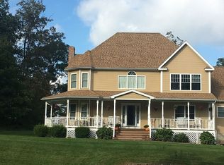 6 Rolling Hills Dr, North Branford, CT 06471