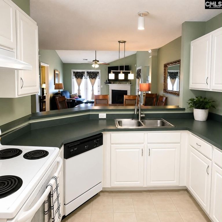 113 Avebury Ln, Columbia, SC - More