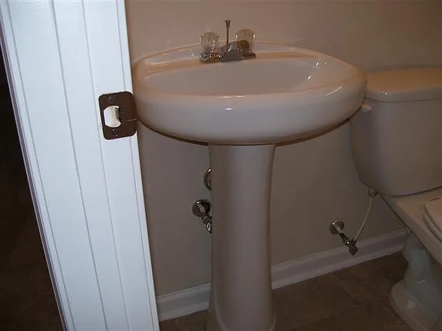 30 Twin Oaks Pl — Photo 15