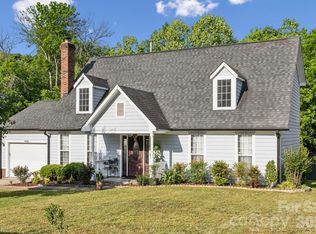 3223 Rheinwood Ct, Matthews, NC 28105