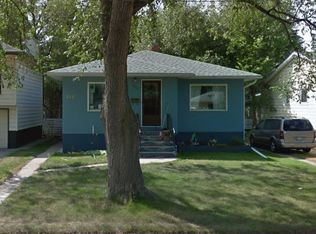 732 1st St E #B, Saskatoon, SK S7H1T1