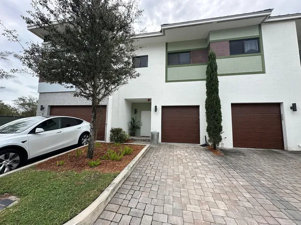 4372 9 Street, Plantation, FL 33317