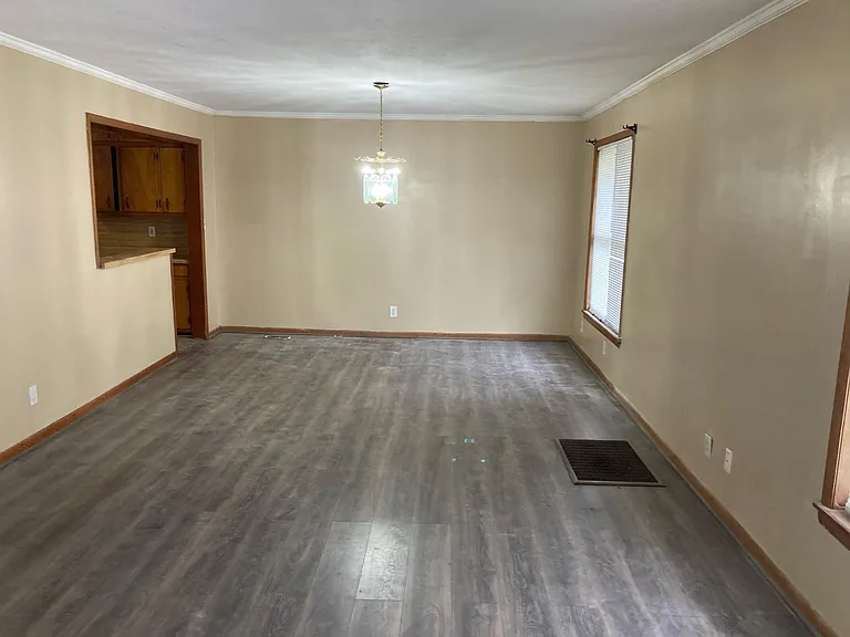 1631 Rice Rd — Photo 9