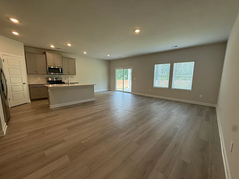 118 Blooming Meadow Rd — Photo 6