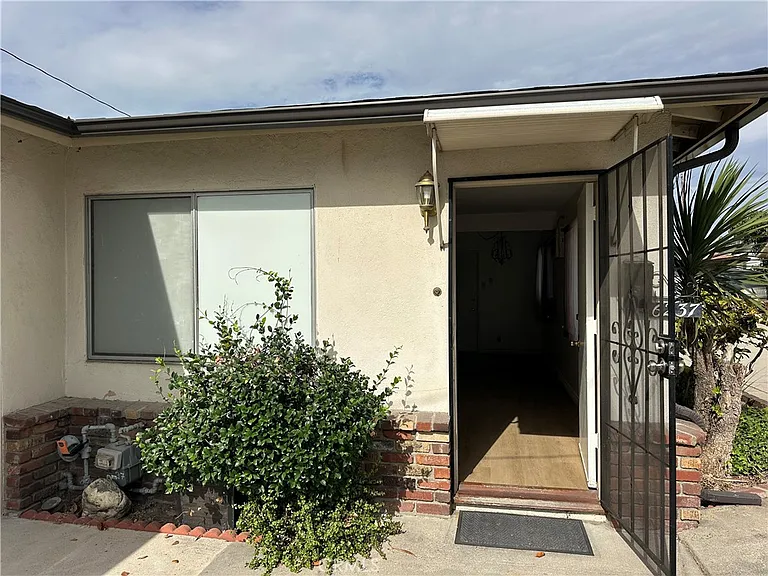 6237 Oak Ave — Photo 4