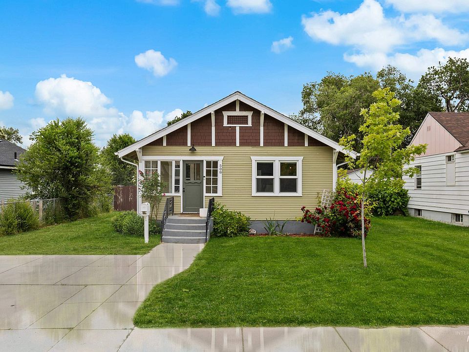 1st image of 508 19th Ave S