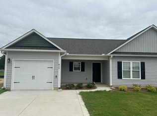 815 Middleton Rd, Dunn, NC 28334