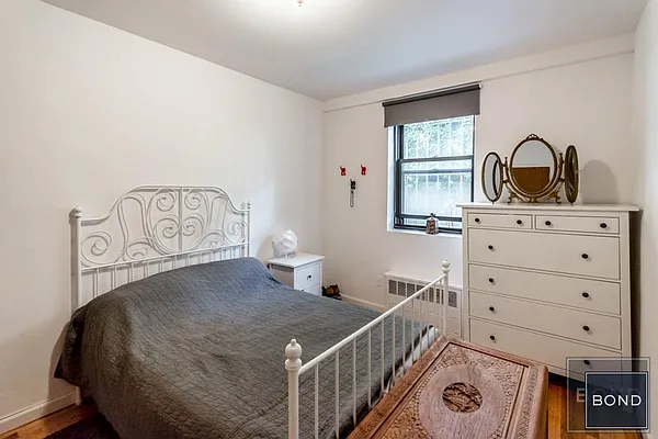 Rented by Bond New York | media 20