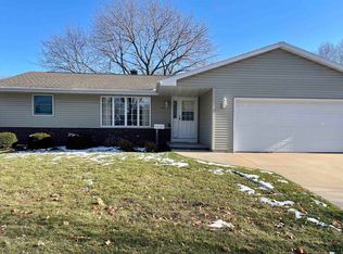 1200 S Theodore St, Appleton, WI 54915