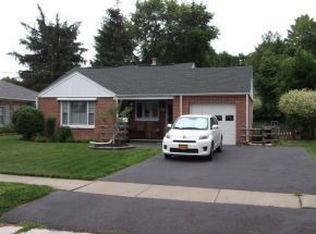 621 Delano Ave, Vestal, NY 13850