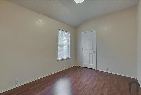 8409 Vicksburg Ln — Photo 10