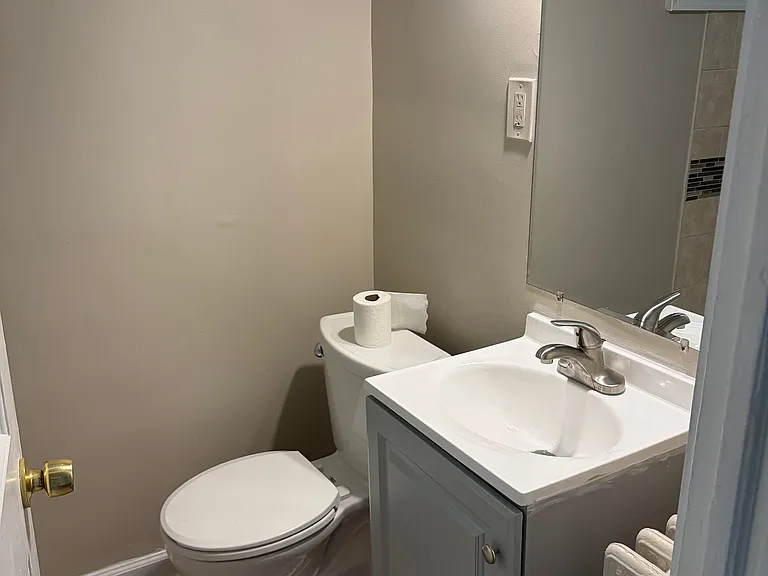 1218 Staples St NE #3 — Photo 11