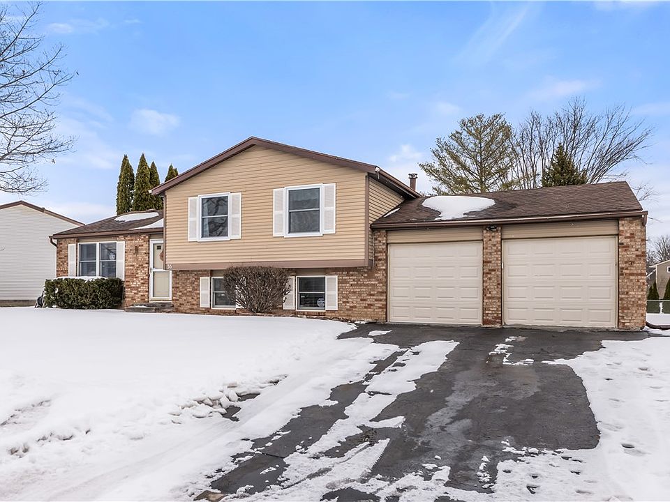 1st image of 36 Weather Wood Ln