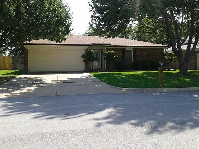 1st image of 633 Plainview Dr