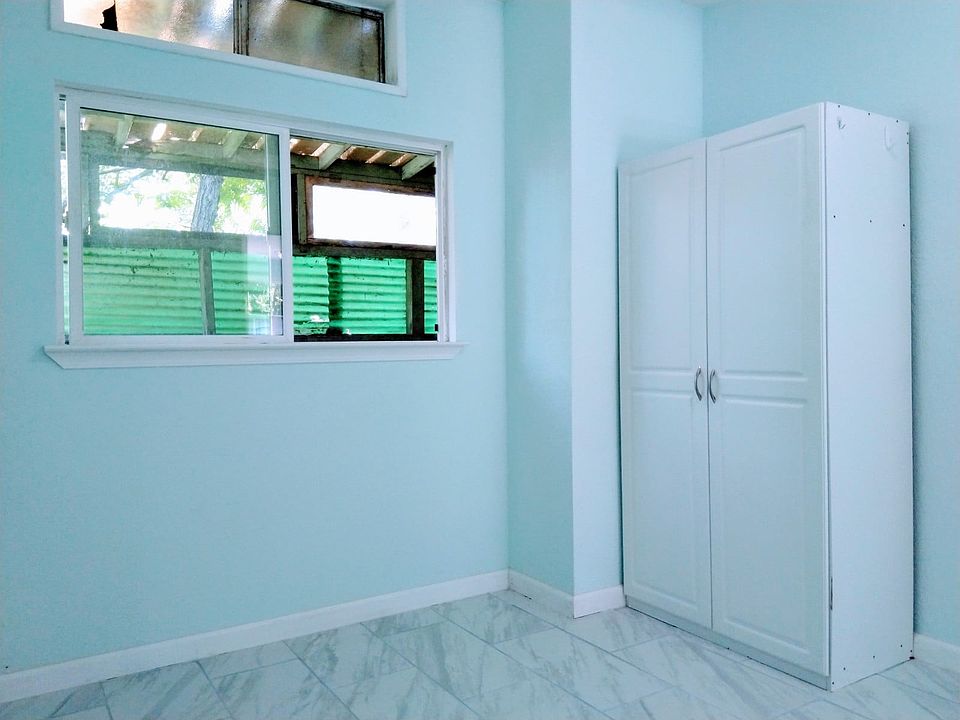 2nd image of 1245 Lucretia Ave