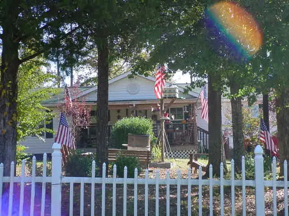 2200 Lake Sinclair Dr, Sparta, GA 31087