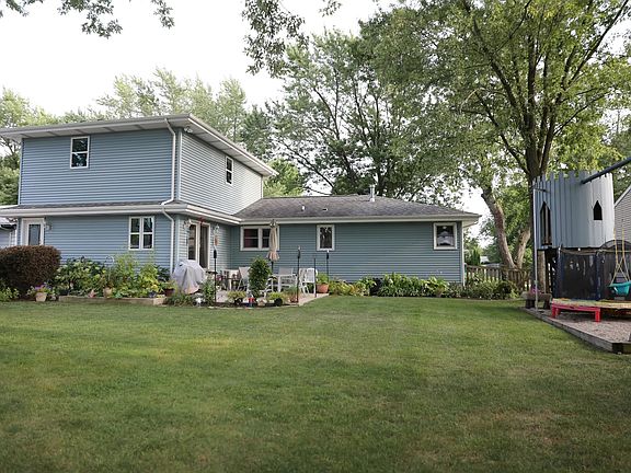 3rd image of 204 Laura Ave