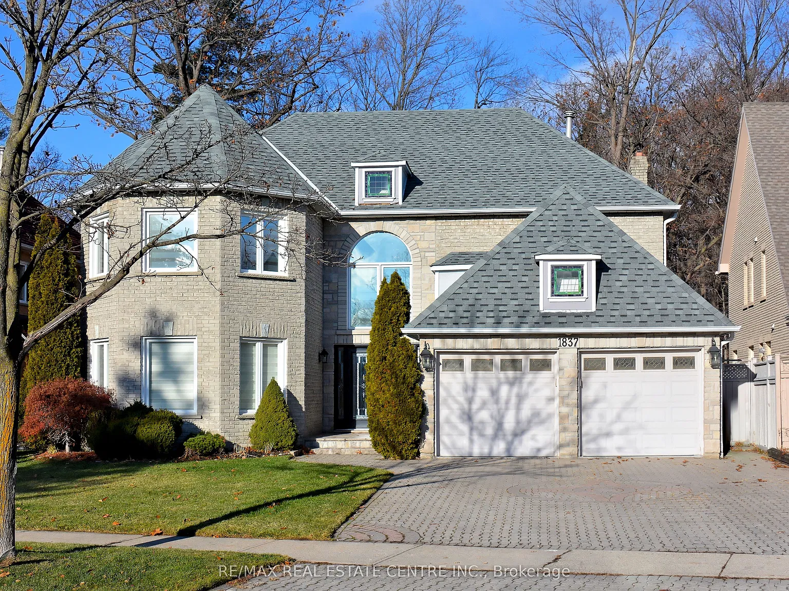 4 bed, $6,500 — Photo 1