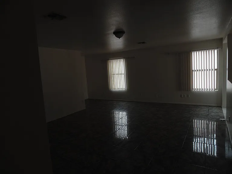 11792 W Larkspur Rd — Photo 10