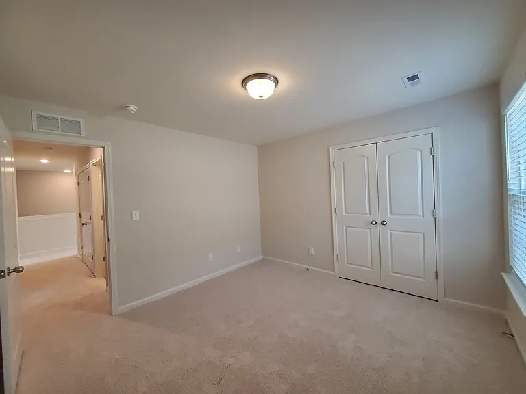 1217 Leanndra Park — Photo 22