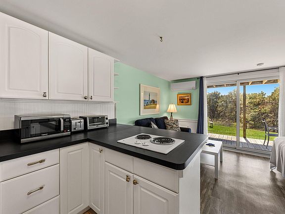 4th image of 132 Shore Road #13