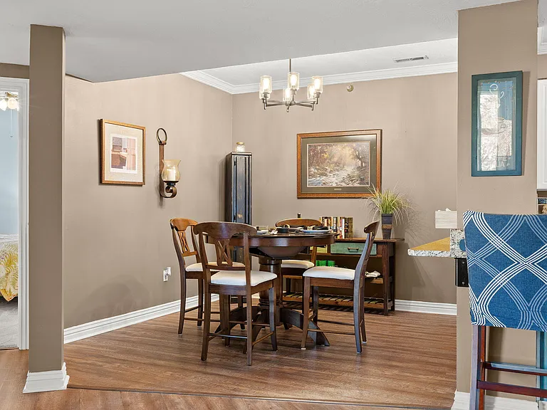 106 Oxford Dr #8 — Photo 8