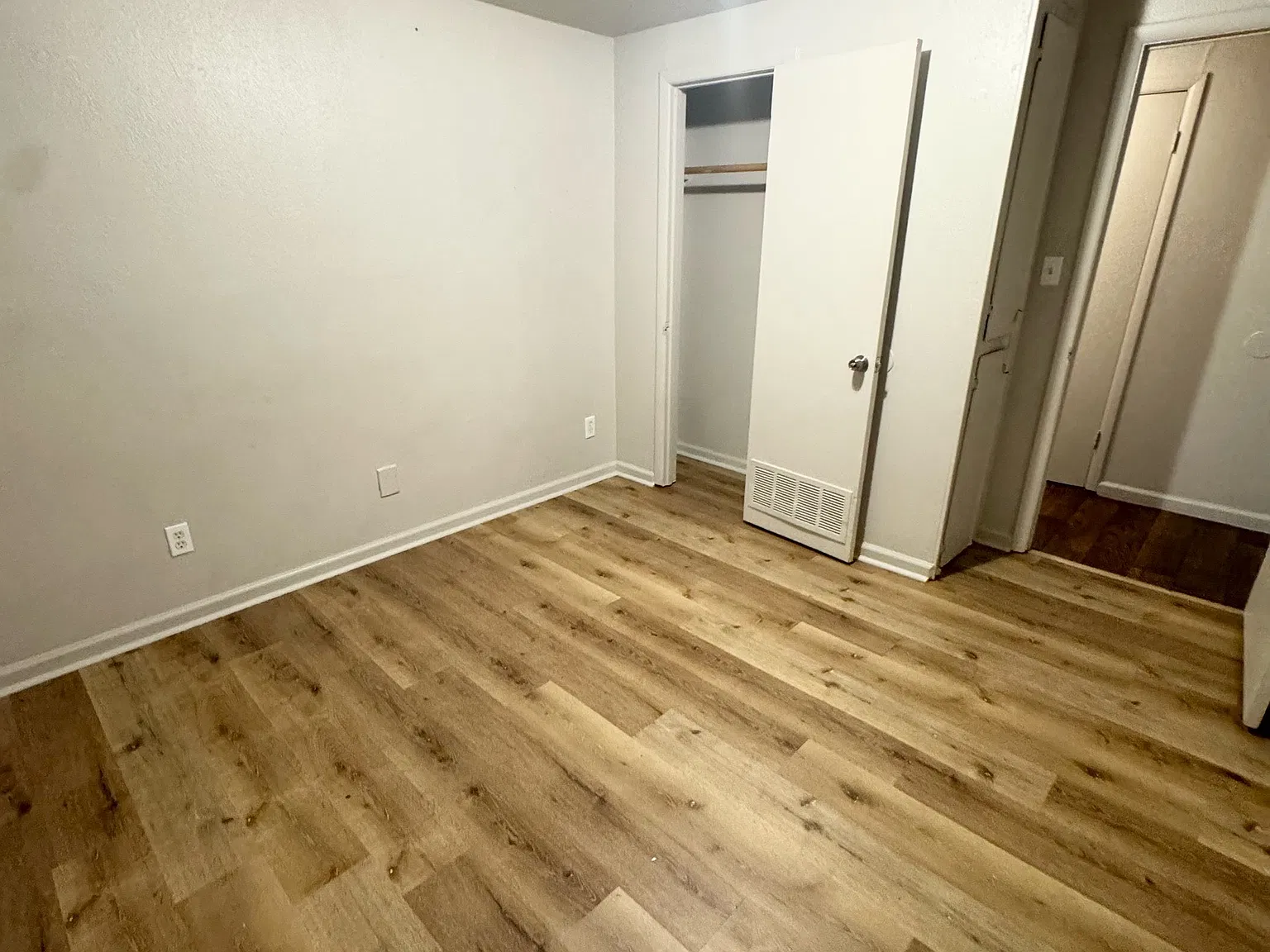 29920 Main Street - 7 — Photo 3