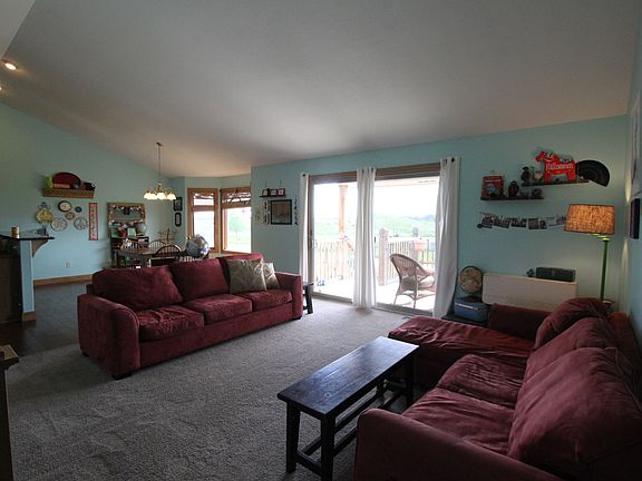 Large living & dining area