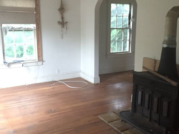 2nd image of 240 W 60th St