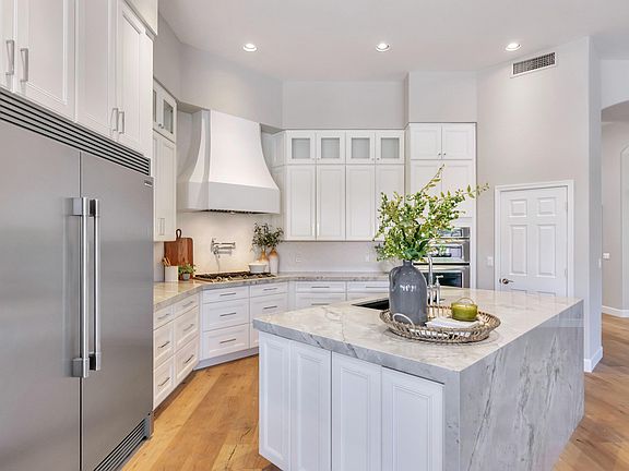 5th image of 6039 E Campo Bello Dr