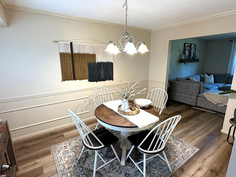 6925 Ardelle Dr — Photo 6