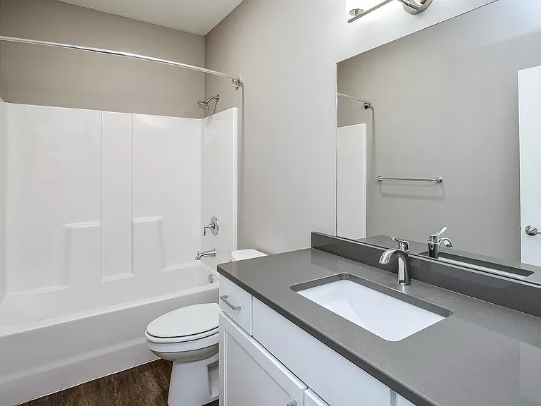 VUE156 — Photo 25