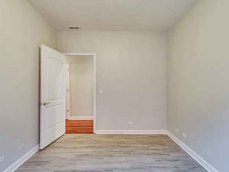1449 N Wicker Park Ave #302 — Photo 12
