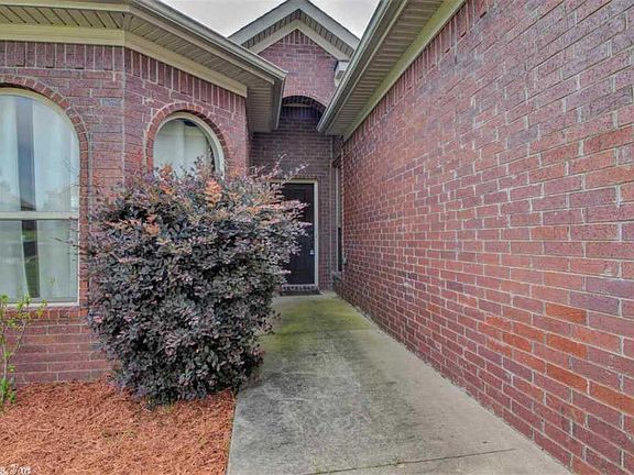 3rd image of 2121 Reveille Cir