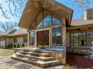 752 W Shore Dr, Kinnelon, NJ 07405