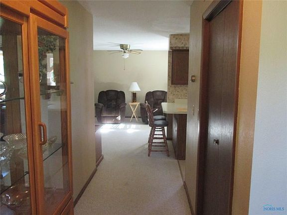 3rd image of 1444 Taylor Dr