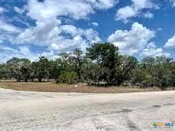 19 Post Oak Br, Inez, TX 77968