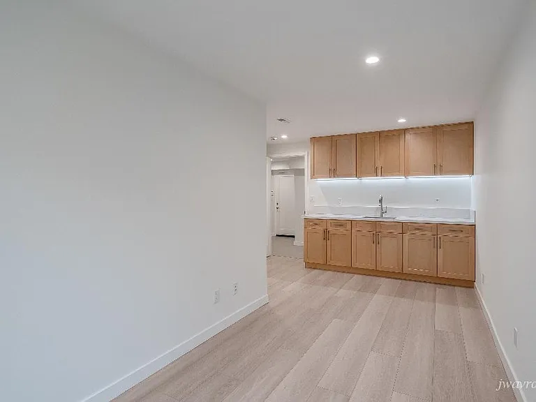 2714 Noriega St — Photo 27