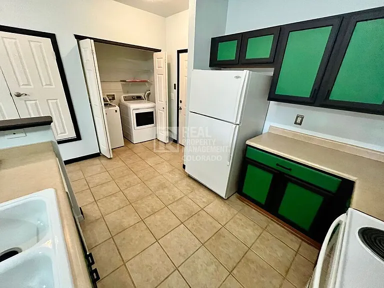 503 Lucca Dr — Photo 8